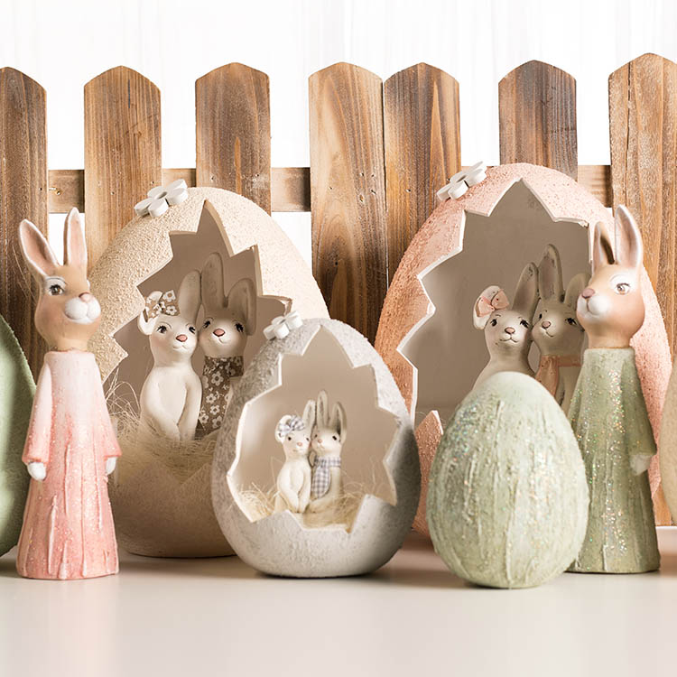 ceramic eggs - decorative Easter clay figurines