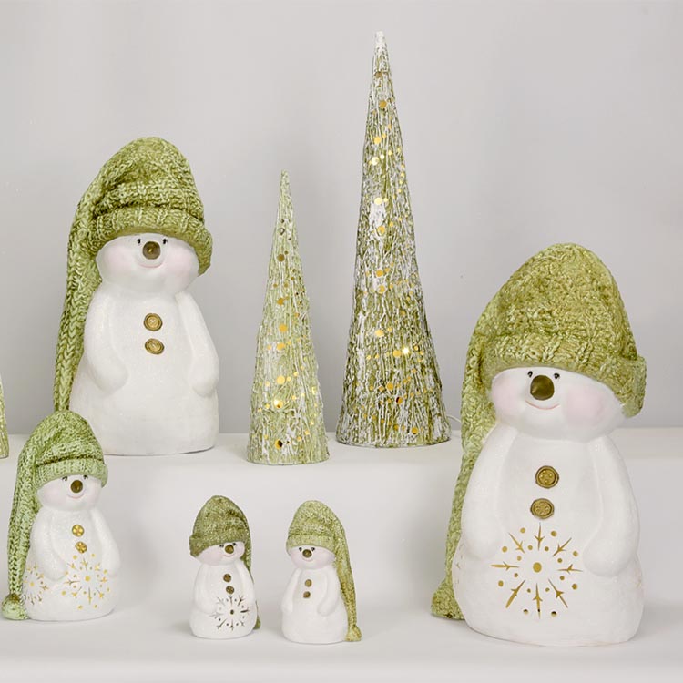 bałwany w czapach oliwka 750